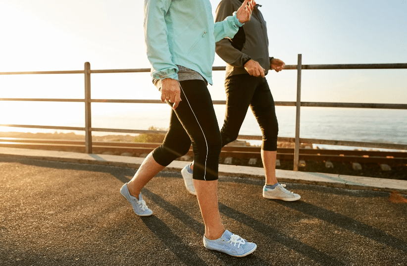 people running on the road